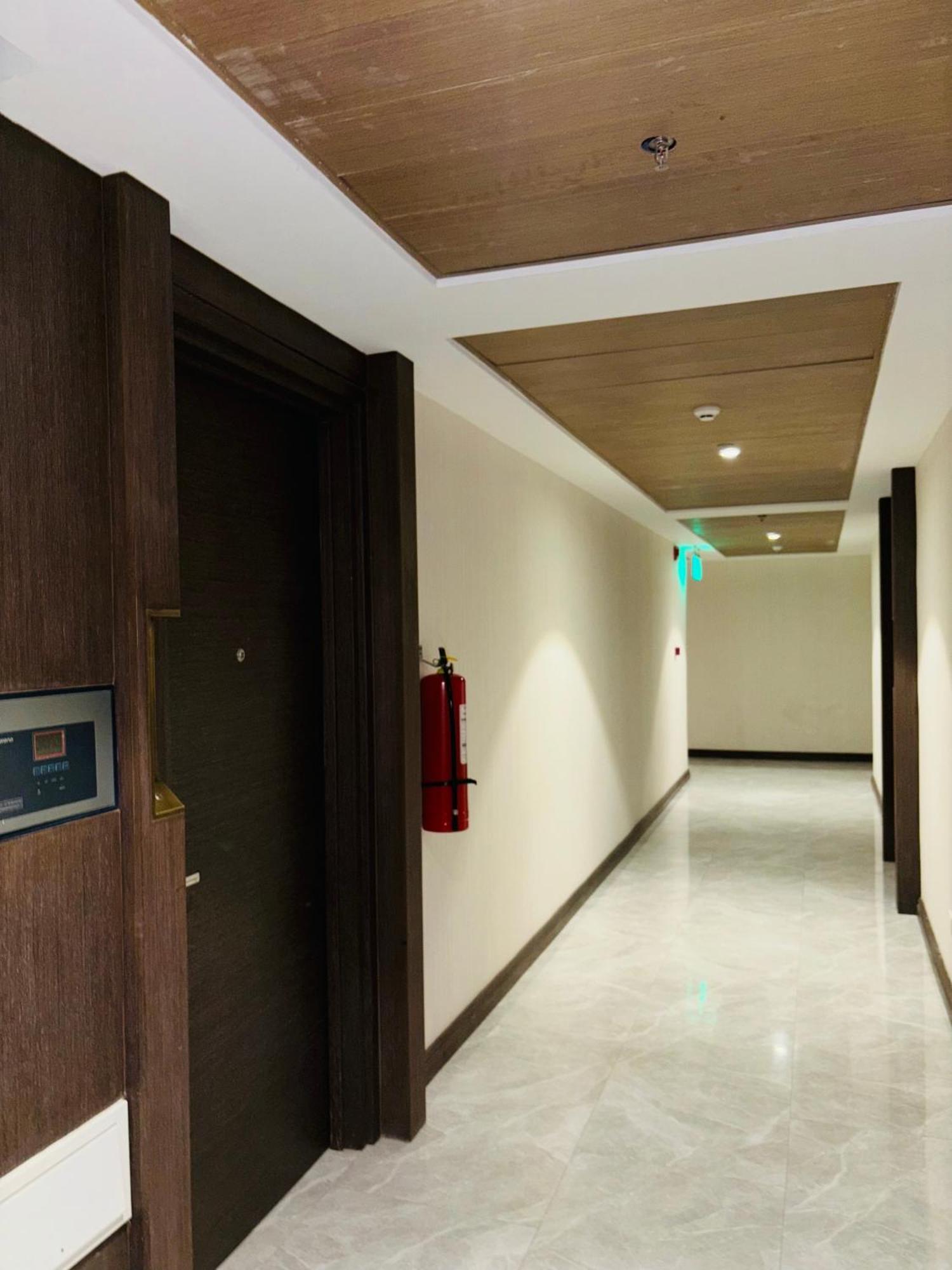 One Euphoria Prime Suite Hotel Angeles Exterior foto